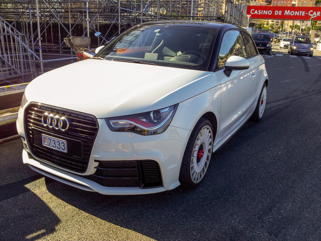 260379A1QUATTRO561.jpg