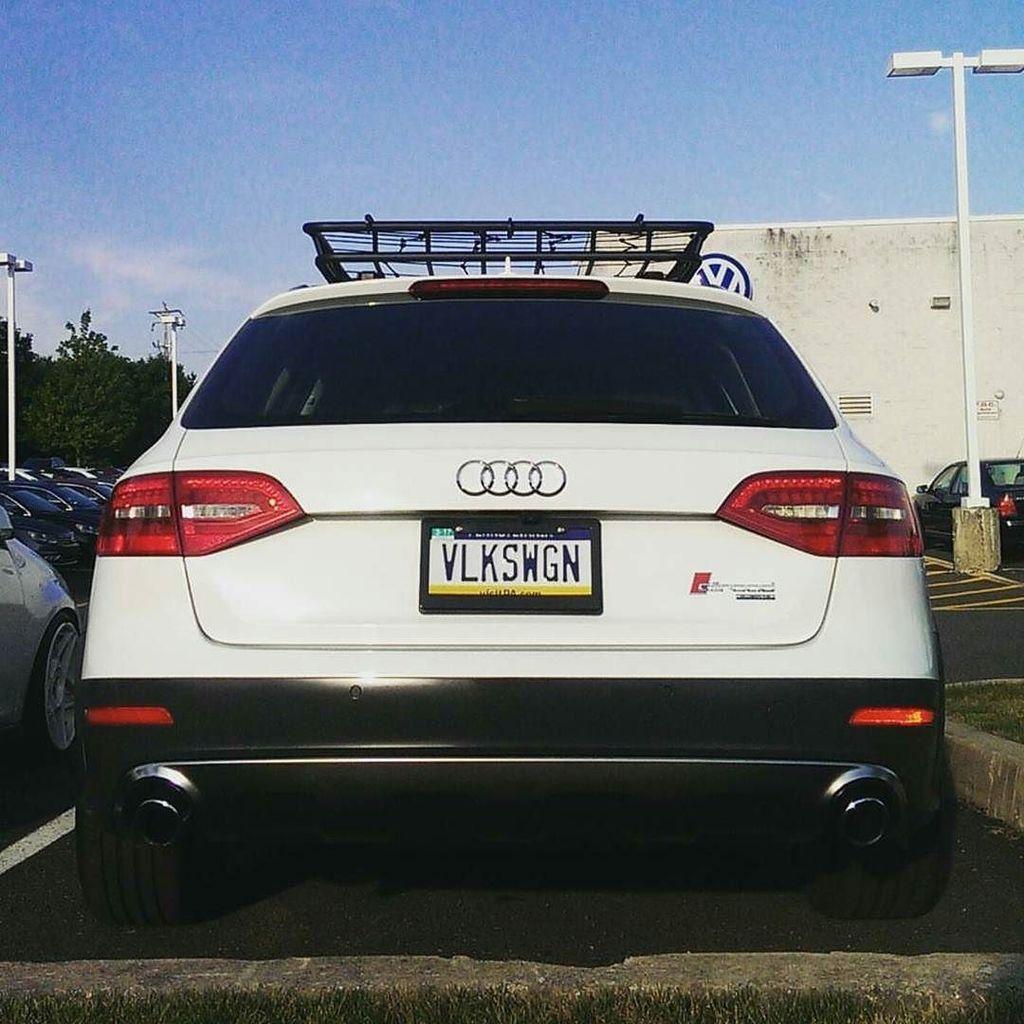 2605241790AUDIA4ALLROAD.jpg
