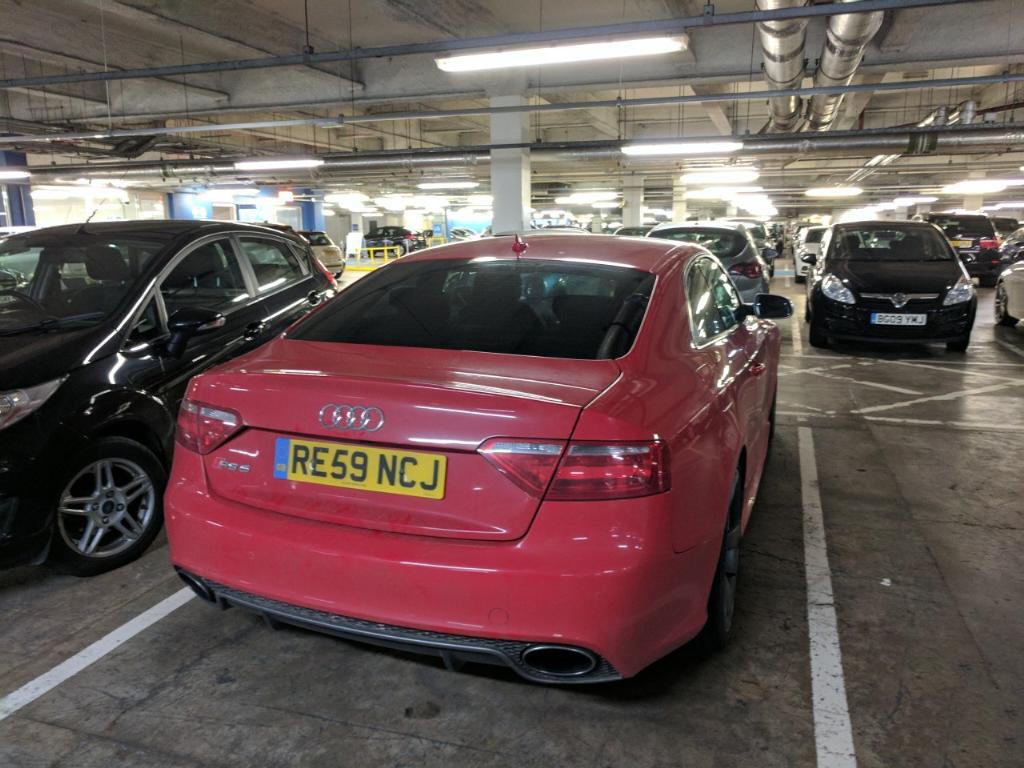 260598AUDIRS53087.jpg