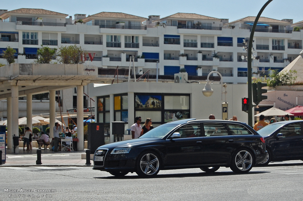 261837RS6711.jpg