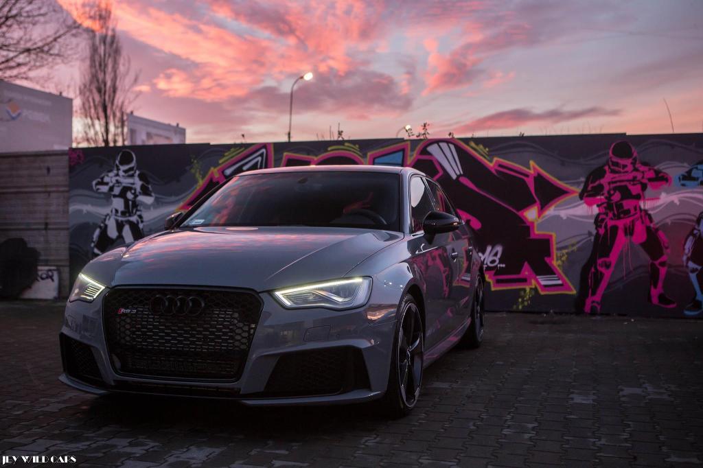 265679RS38V1931.jpg