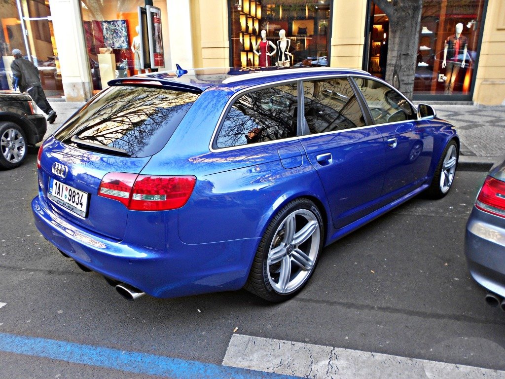 269549RS61126.jpg