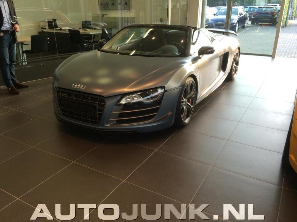 269553R8GT1672.jpg