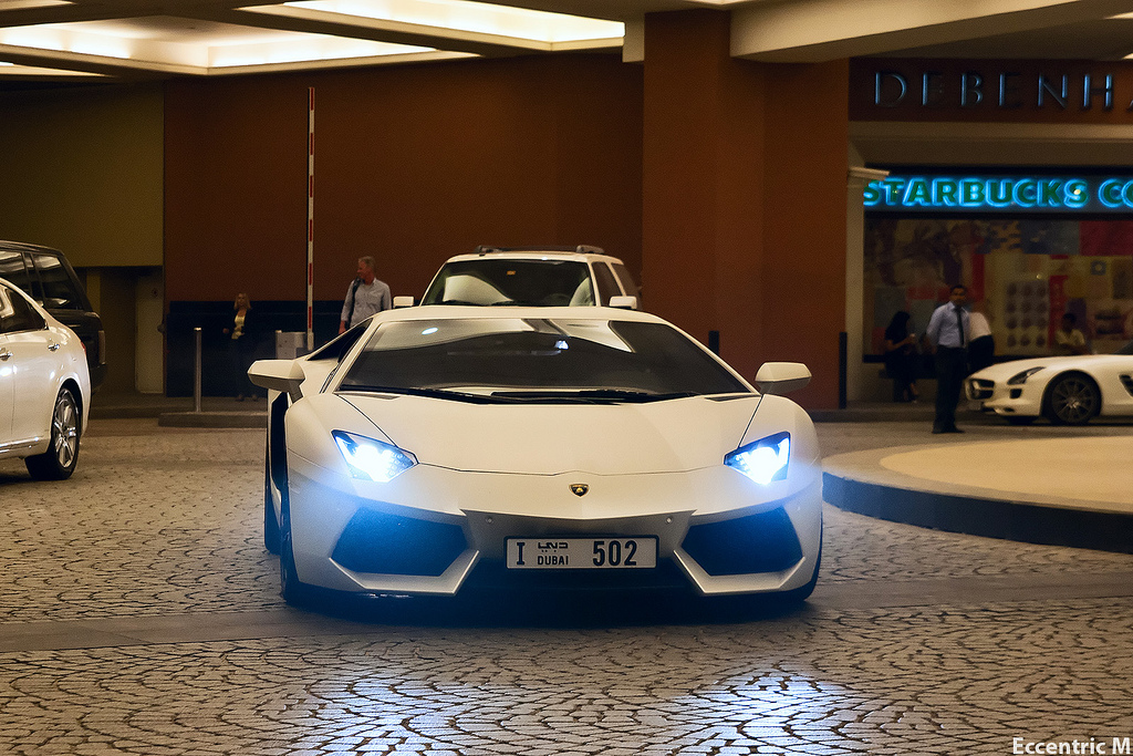 270494327LAMBORGHINIAVENTADORESQUIROU.jpg