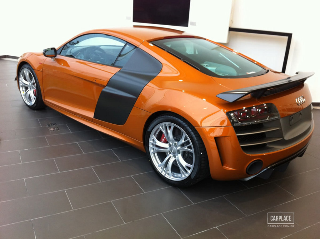 270831R8GT379ESQUIROU.jpg