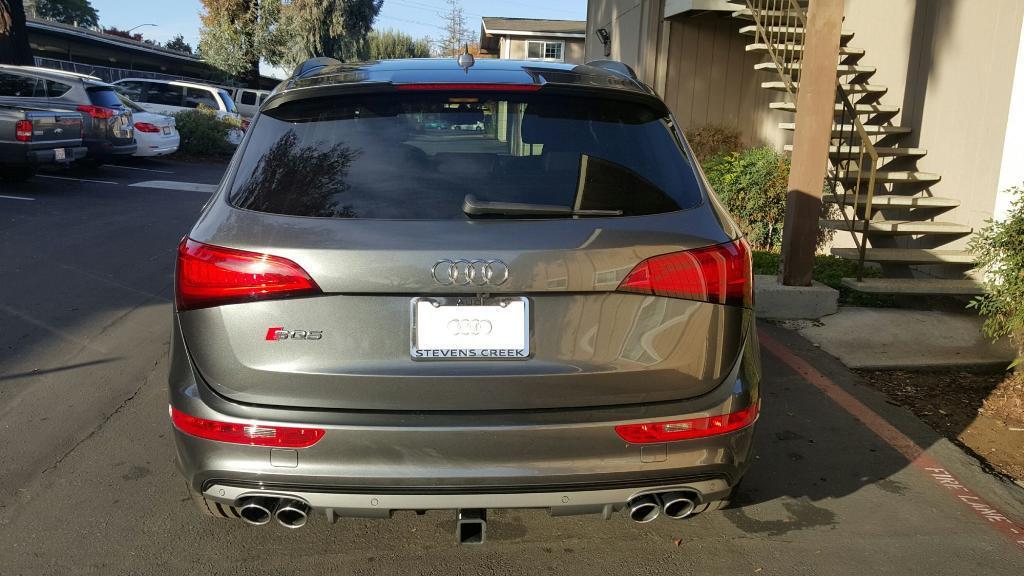 271572AUDISQ51803.jpg