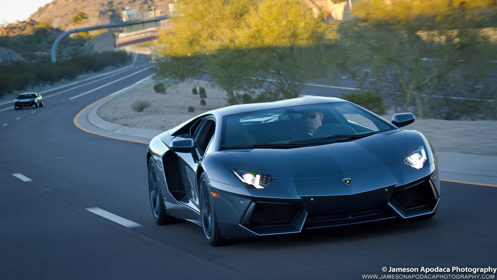 272188219LAMBORGHINIAVENTADORESQUIROU.jpg