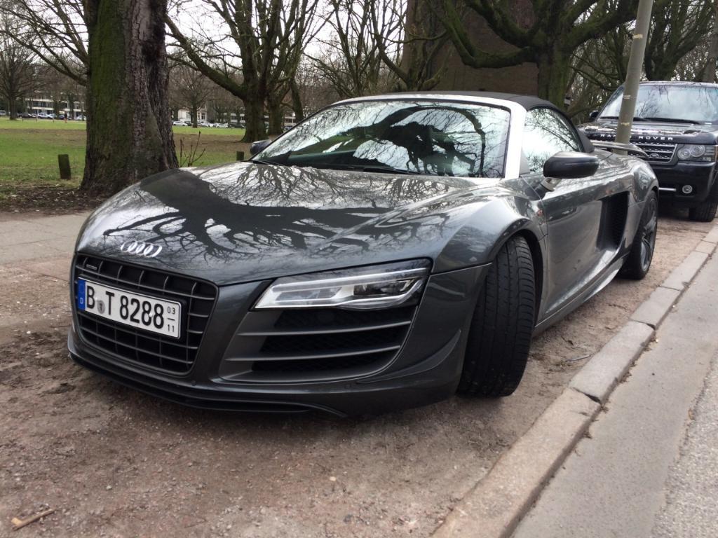 273398R8GT1825.jpg