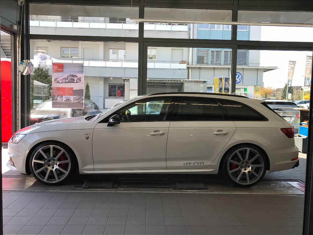 273608S4B90419.jpg