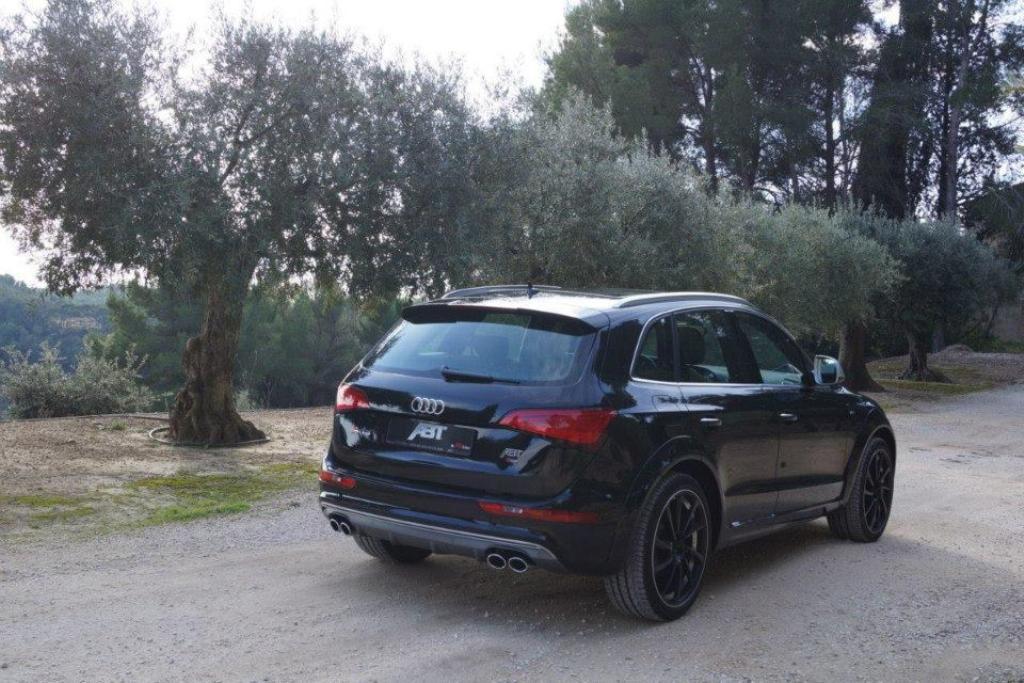 273902AUDISQ51482.jpg