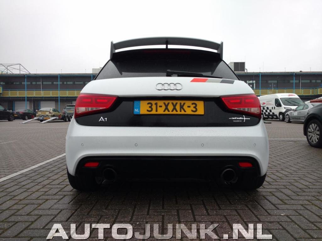 274236A1QUATTRO1026.jpg