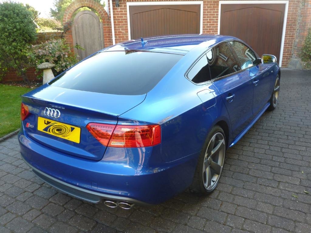274363470S5SPORTBACK.jpg
