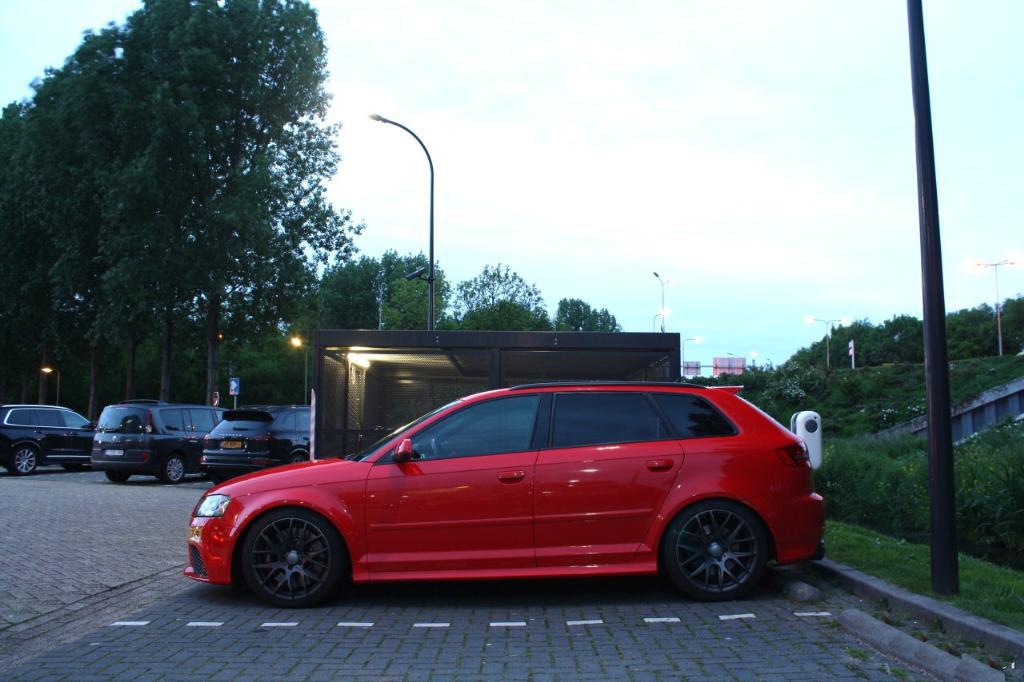 2749722569RS3.jpg