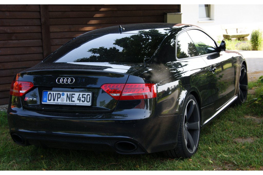 275736AUDIRS5466.jpg