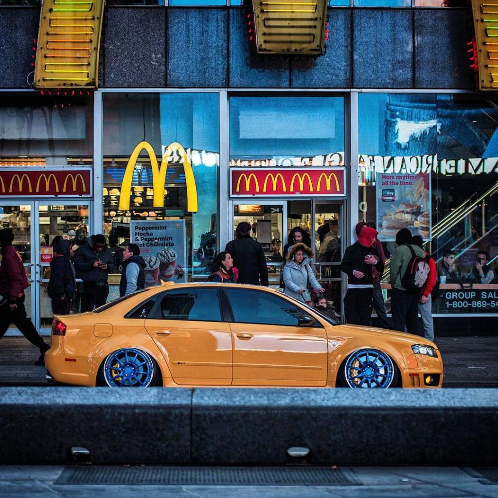 275821AUDIRS43210.jpg