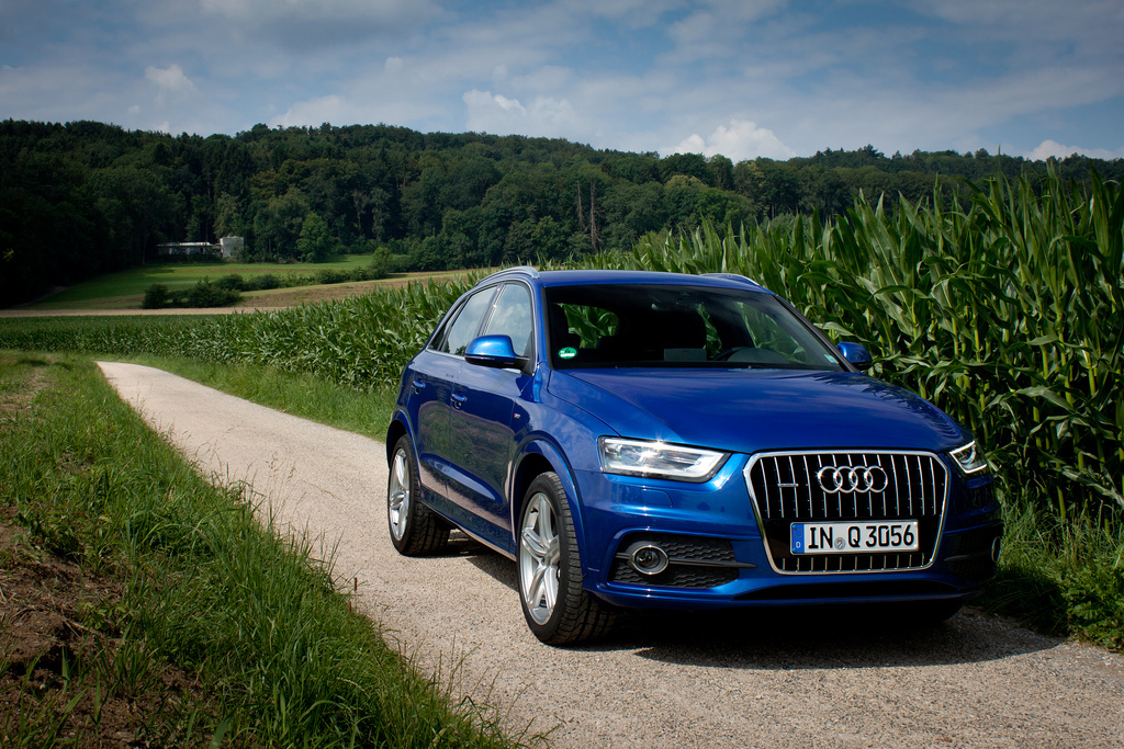 277730Q3ESQUIROU014.jpg