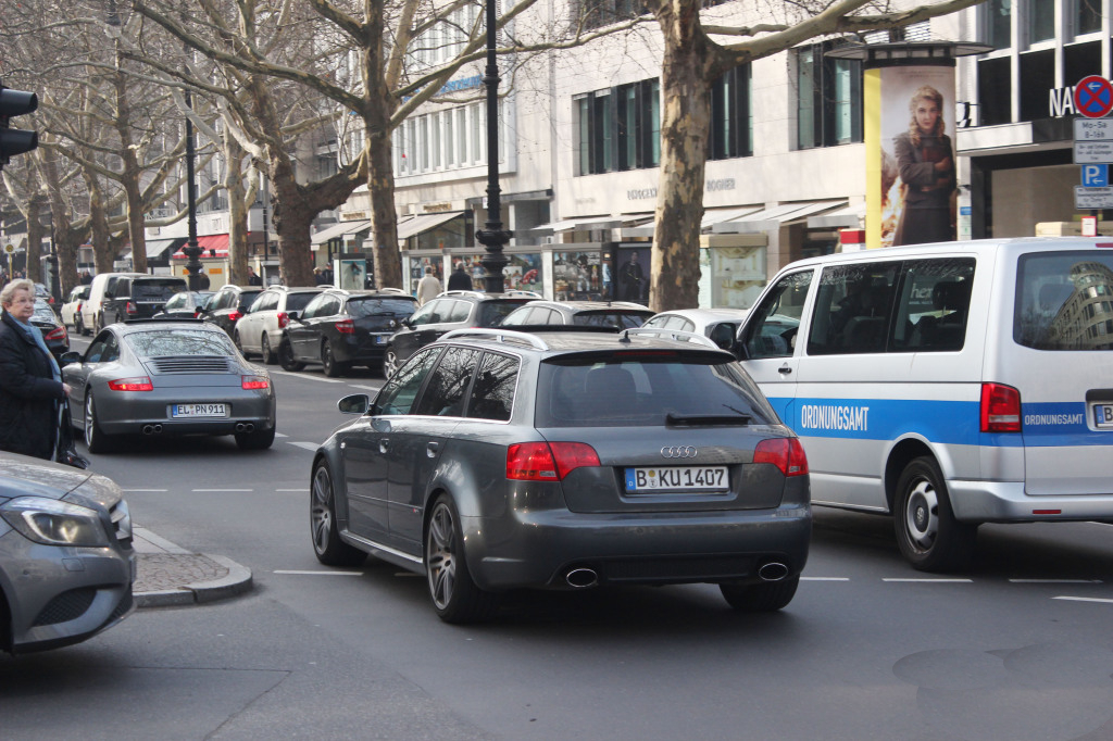 279642AUDIRS41102.jpg