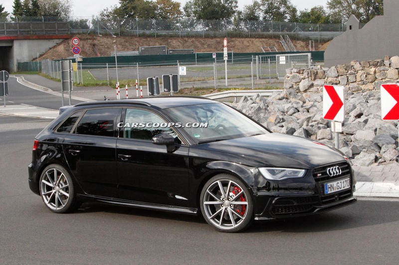 2806282015AudiRS3Mule33Prototyp.jpg