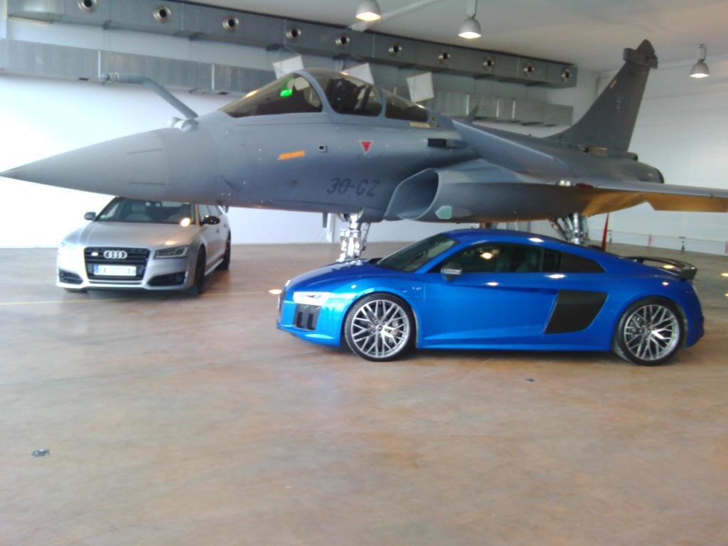 281096AUDIBA118084.jpg