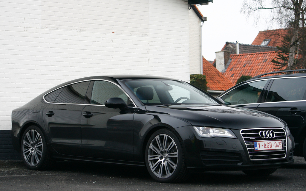282897040AUDIA7ESQUIROU.jpg