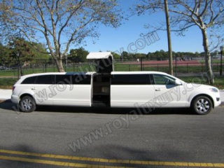 284078audiq7limo01211.jpg