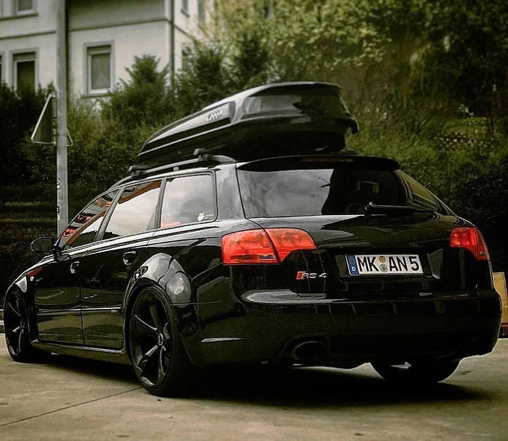 284277AUDIRS42563.jpg