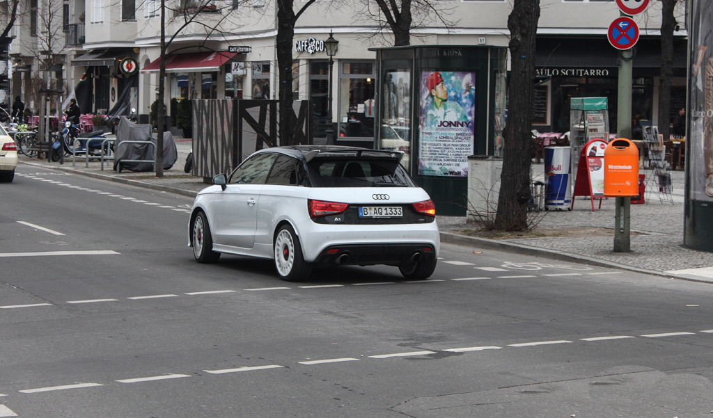 285010A1QUATTRO293.jpg