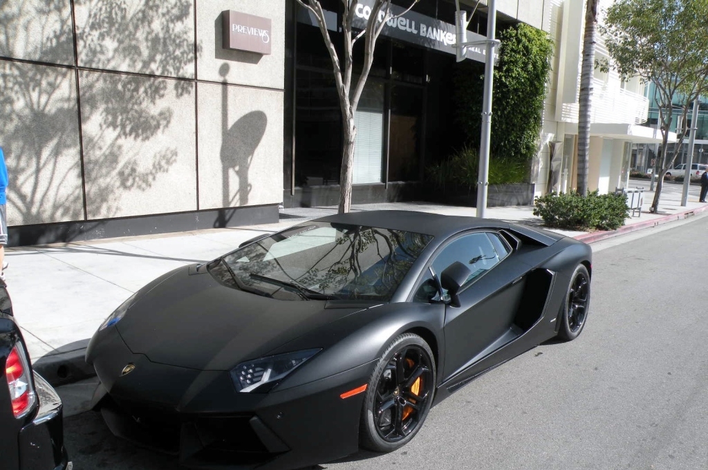 286813AVENTADOR310112ESQUIROU003.jpg