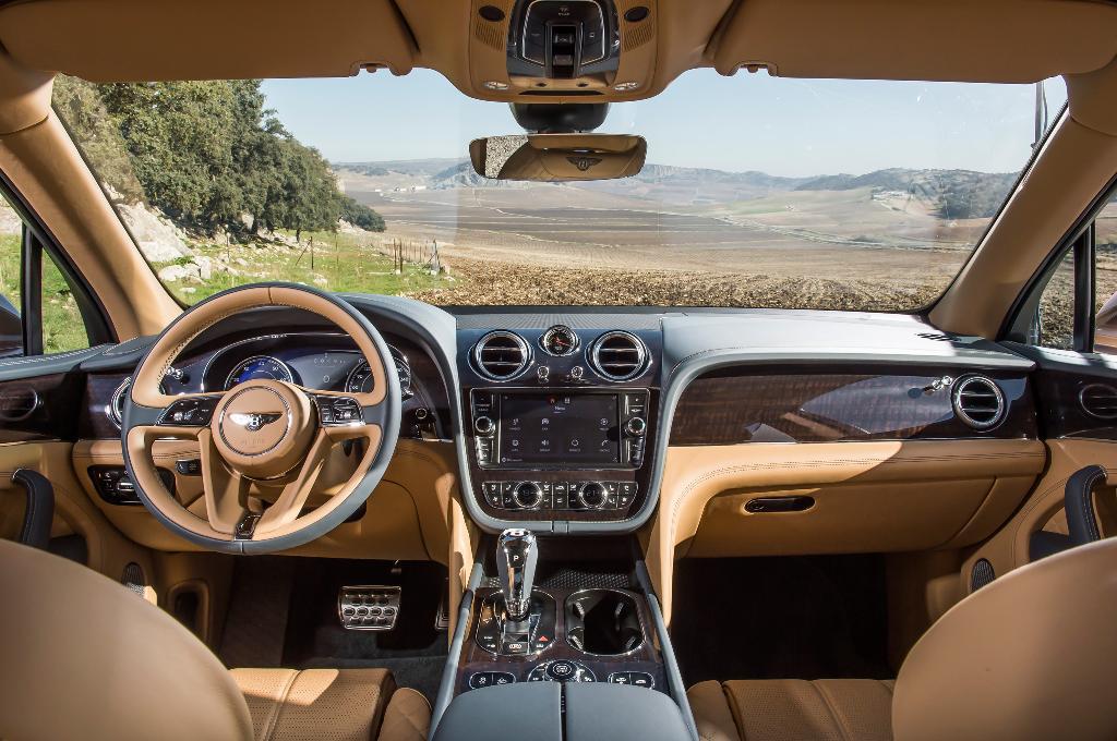 287903BENTAYGA0014.jpg
