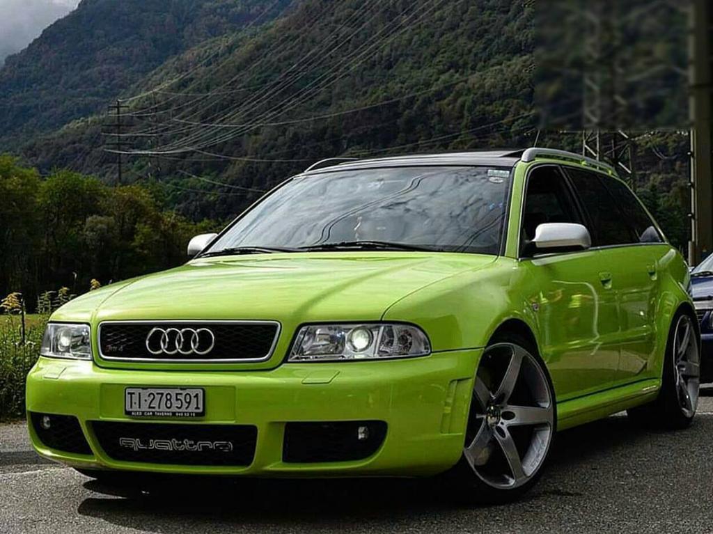 288647AUDIRS4B50301.jpg