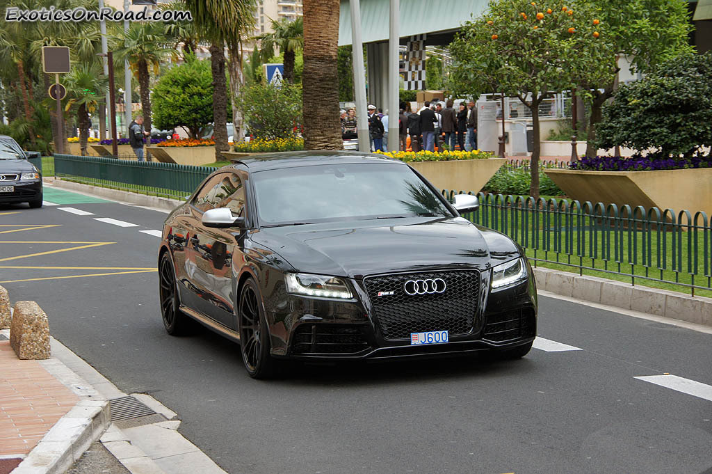 288912AUDIRS5674.jpg