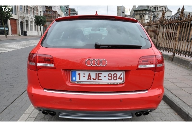 288953115S6ESQUIROU.jpg