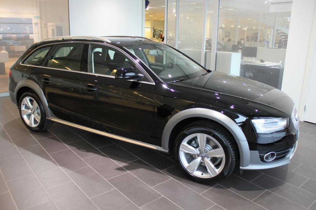 289005959AUDIA4ALLROAD.jpg