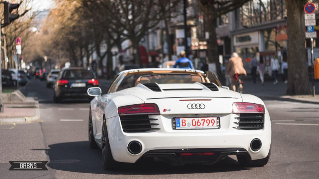 2901813139R8.jpg