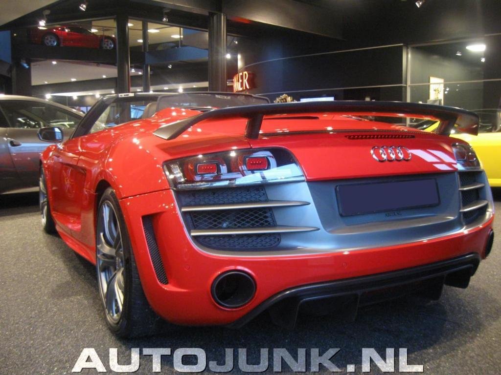 291850R8GT1590.jpg