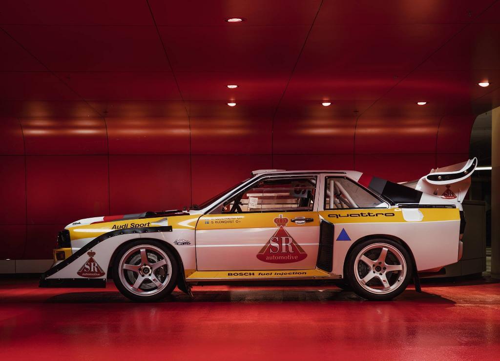 292940URQUATTRO1519.jpg