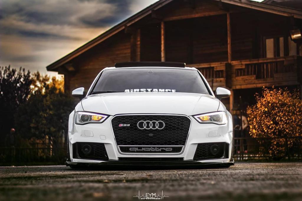292956RS38V1661.jpg