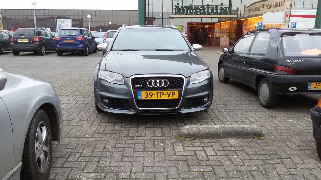 293056AUDIRS41595.jpg