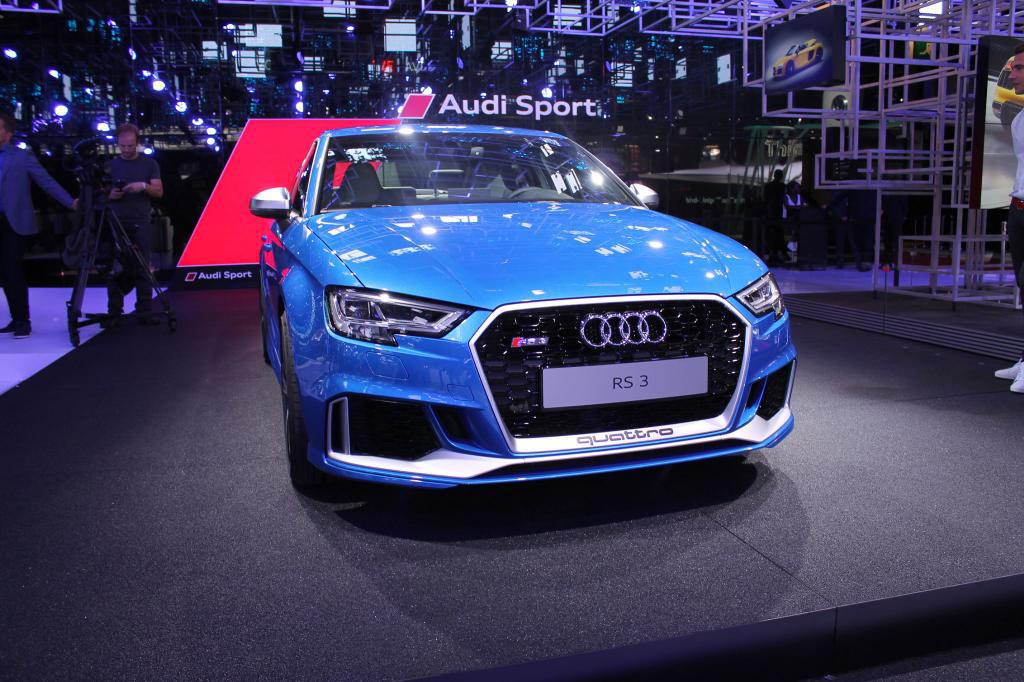 293067AUDIWHEELS0702ERS38VSEDAN.jpg