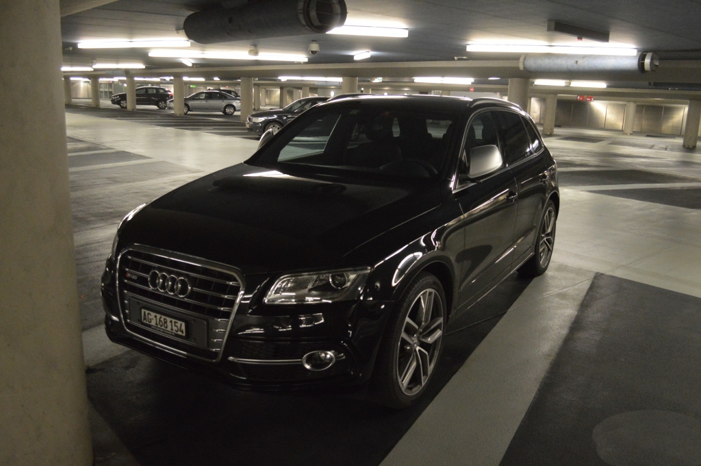 294123AUDISQ51399.jpg