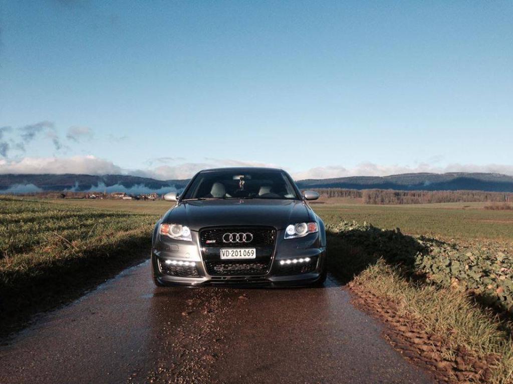 294351AUDIRS42511.jpg