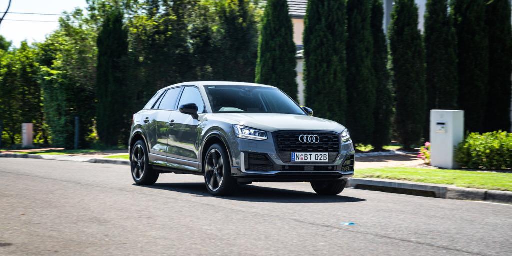 295451AUDIQ20832.jpg