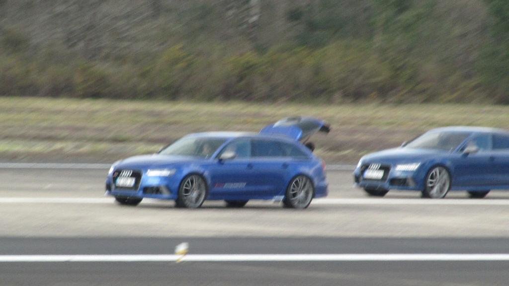 295942AUDIBA118129.jpg