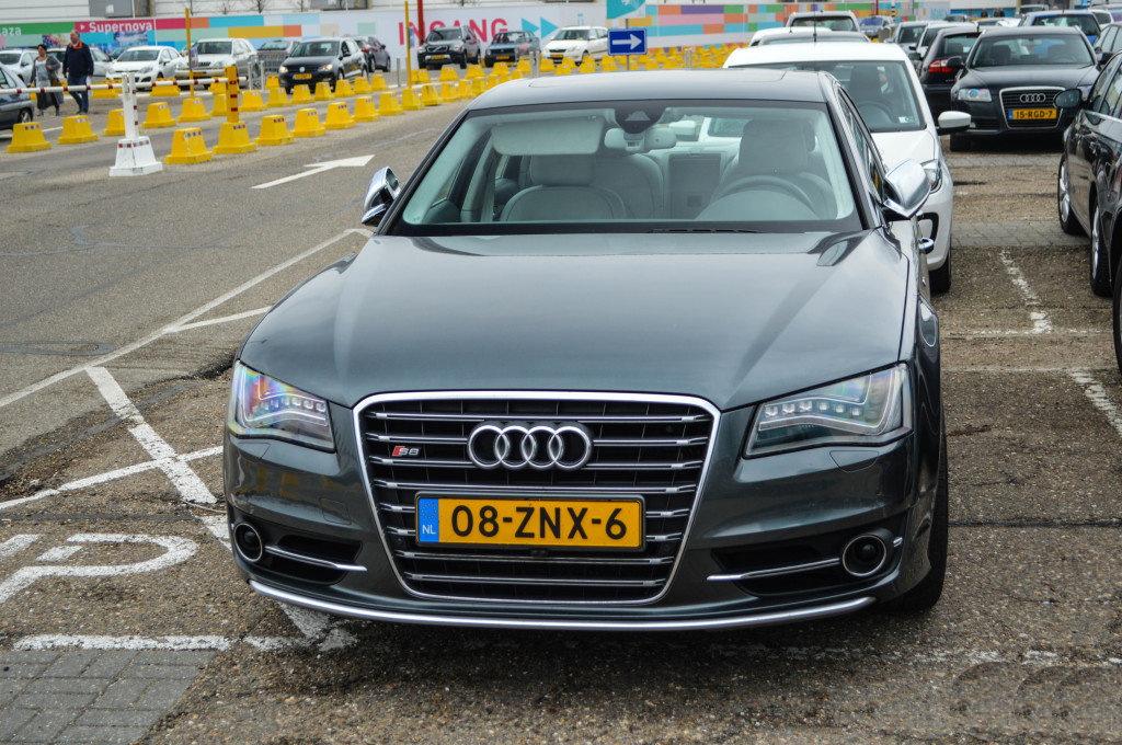 296739S8D41411.jpg