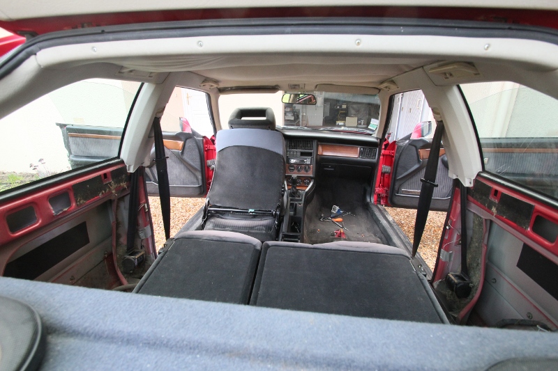 29708216C.jpg