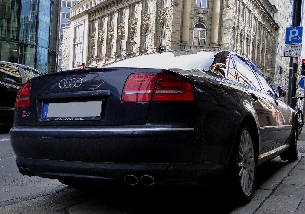 298007269S8ESQUIROU.jpg