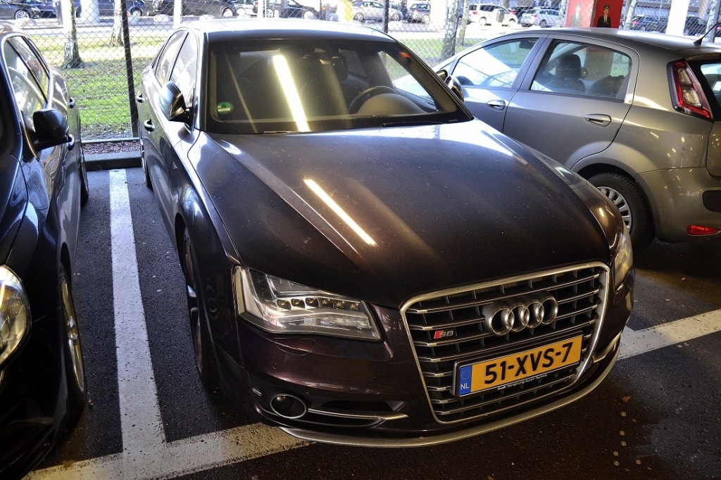 298059S8D41256.jpg