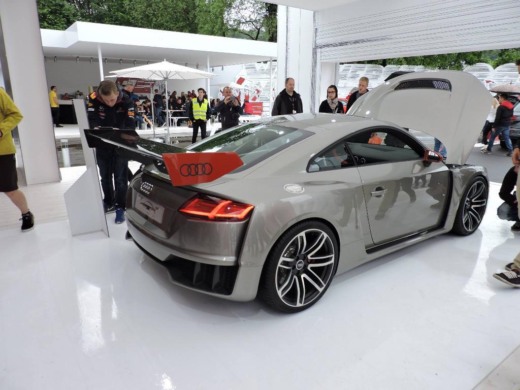 2981810033CONCEPTAUDITTCLUBSPORTTURBO.jp