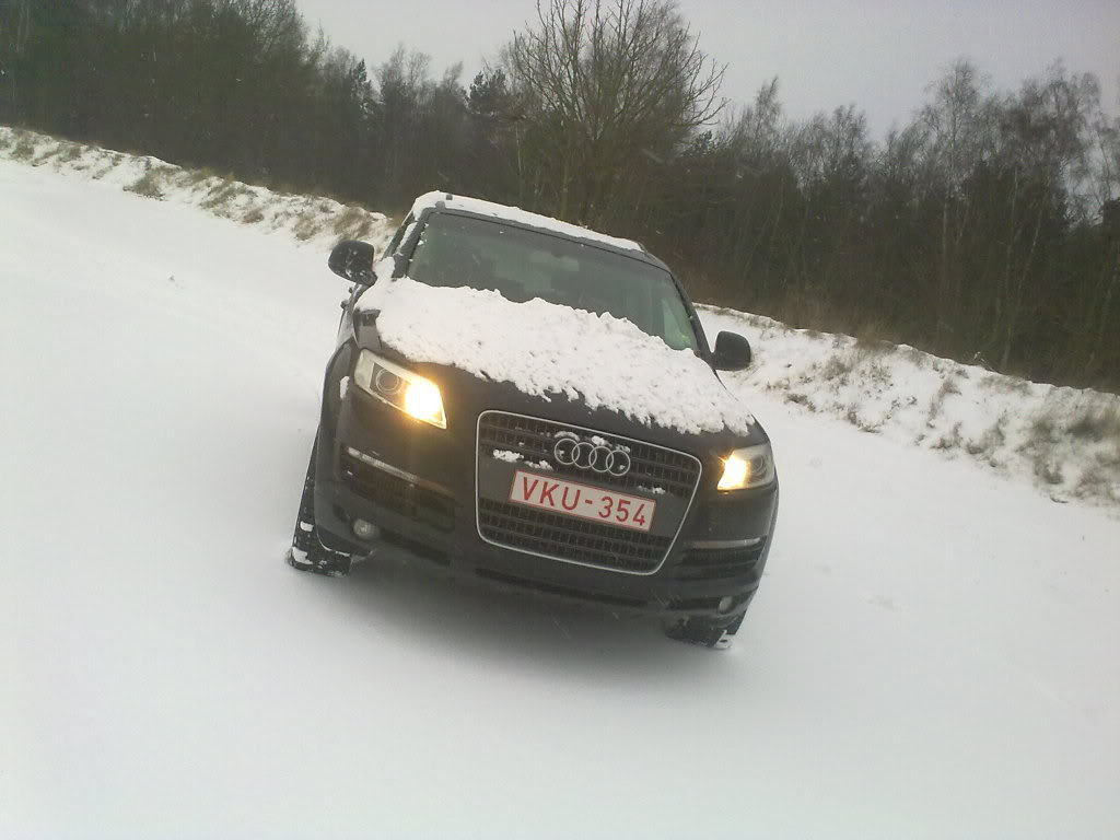 298799108NEIGEESQUIROU.jpg