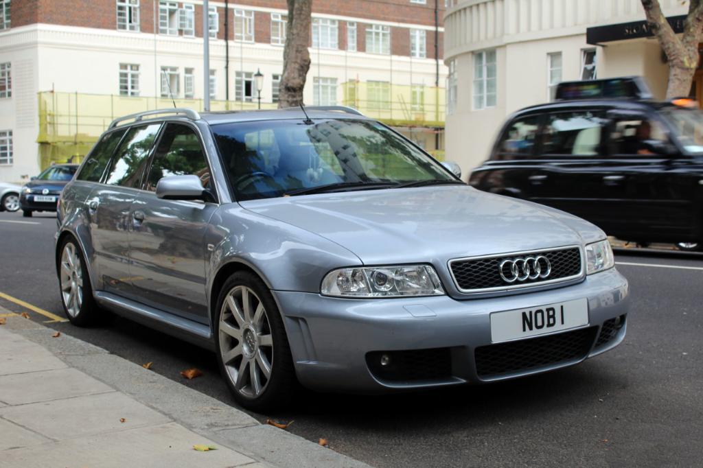 299972AUDIRS4B50214.jpg